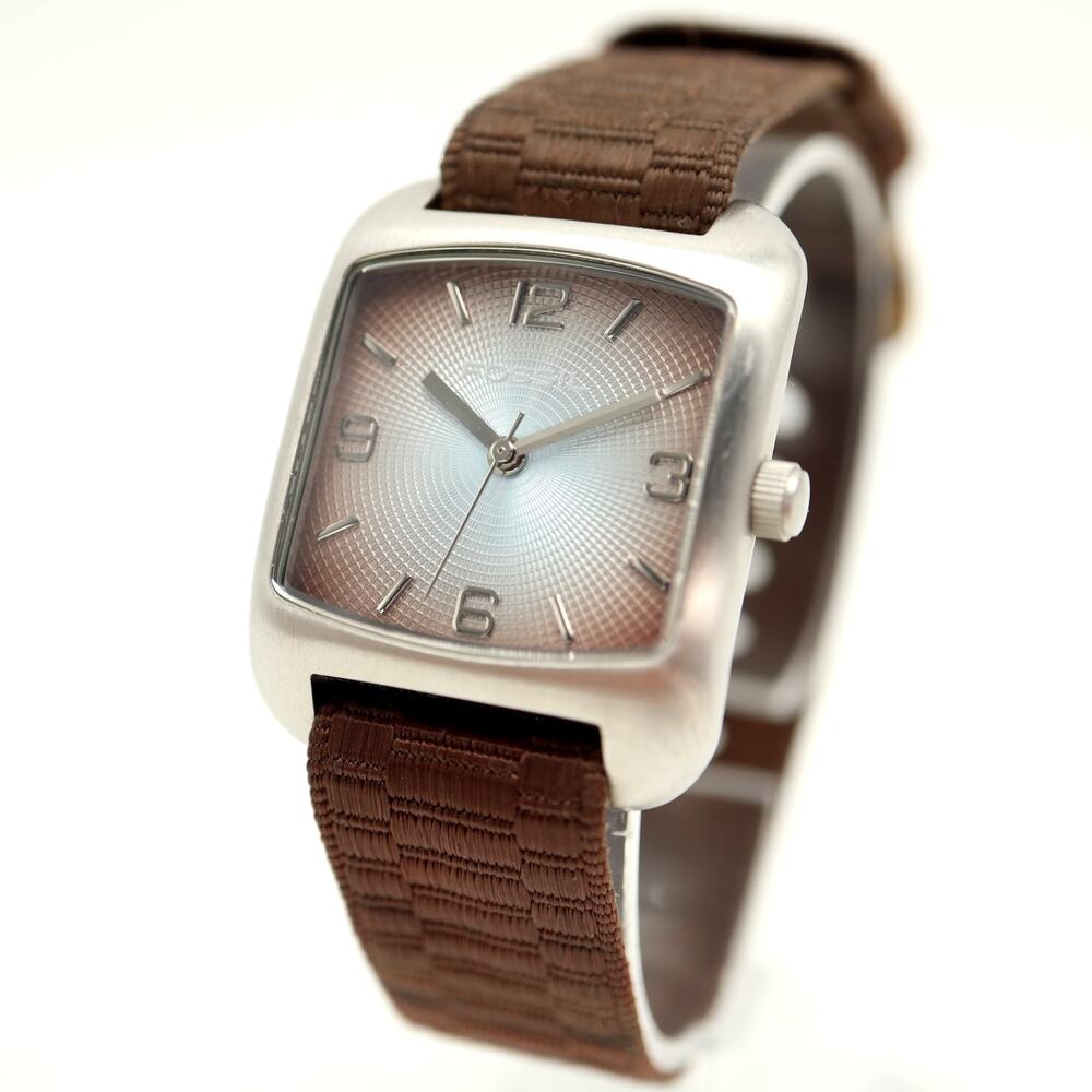 Fossil Brown Silver Tone 26mm Sunburst Dial Watch Nylon Strap JR9066 New Battery